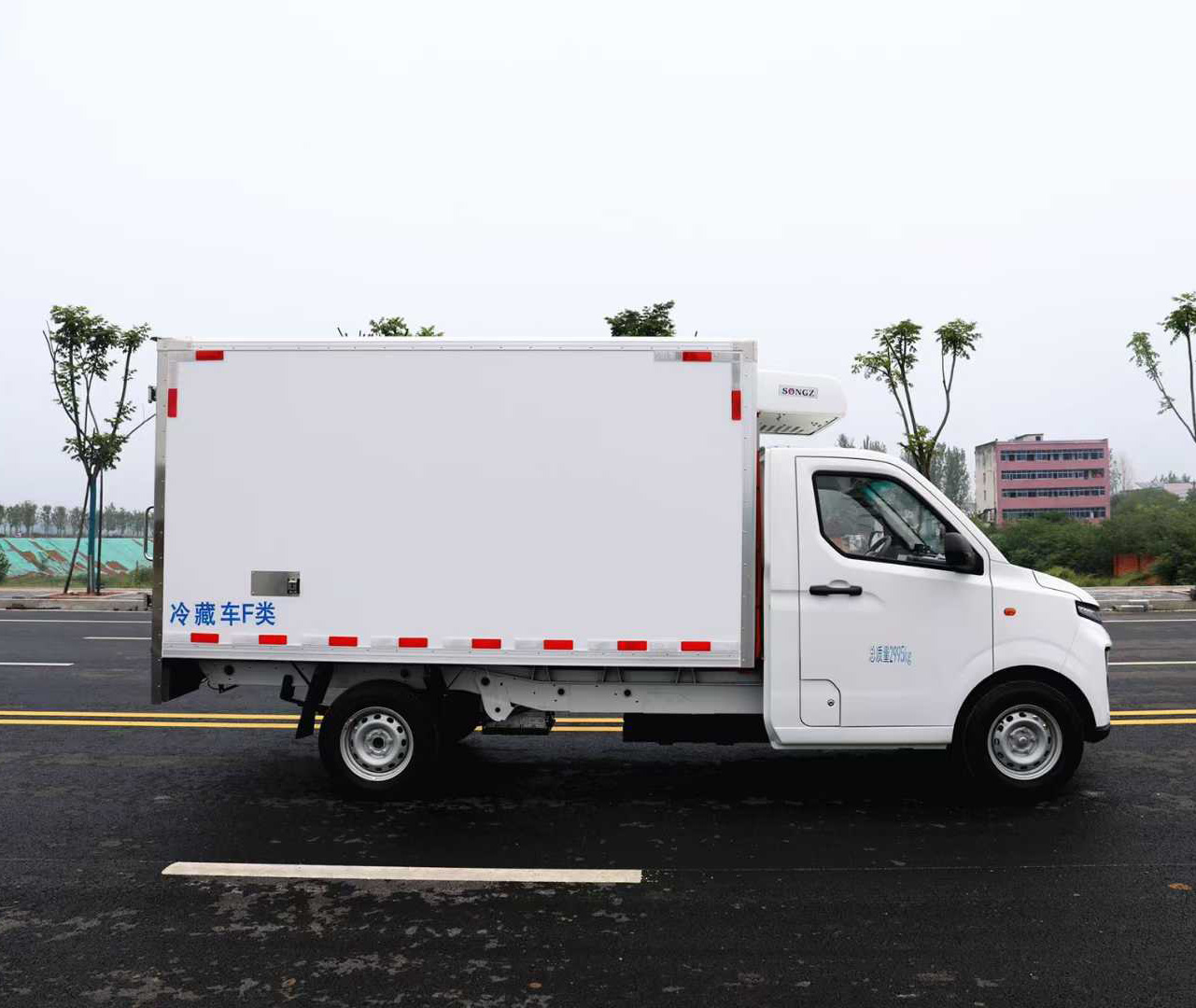 吉利遠程F1E純電動冷藏車8方圖片3